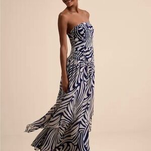 Lulus Calista Navy Print Ruched Drop Waist Maxi Dress